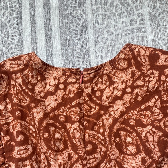 Atsu Altamira Midi Dress in Red Motif - Picture 12 of 13